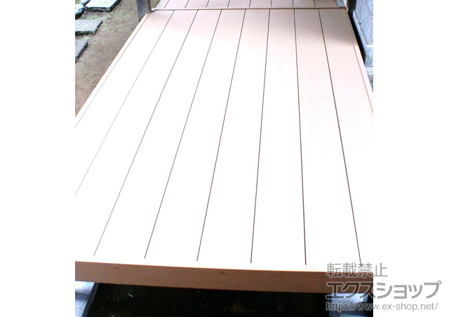 山梨県上野原市ののウッドデッキ リウッドデッキ200 施工例