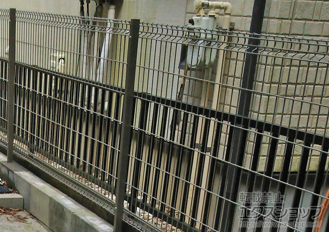 千葉県松戸市ののフェンス・柵 ハイグリッドフェンスN8型 フリーポールタイプ 施工例