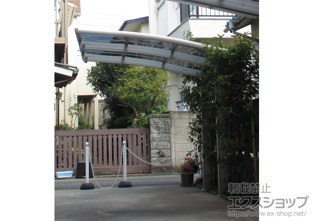 東京都府中市ののサイクルポート・駐輪場 レイナポートグランミニ 積雪〜20cm対応+　着脱式サポート柱（2本入り1セット） 施工例