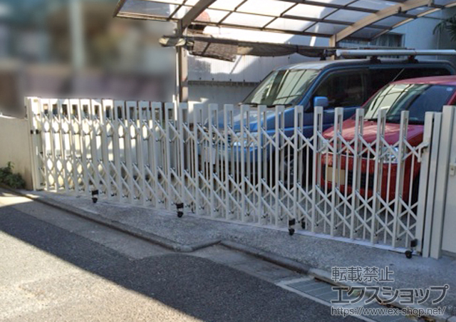 東京都品川区ののカーゲート アルシャインII PG型R(ペットガード) Aタイプ センターレール 片開き 550S 施工例