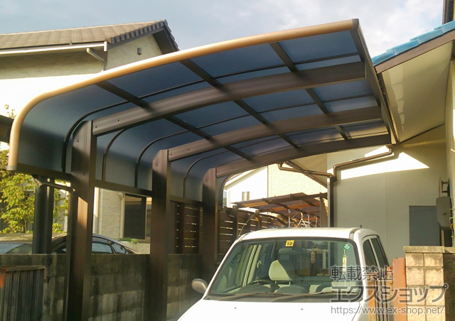 岡山県岡山市ののカーポート レイナキャップポートグラン50　積雪〜50cm対応 施工例