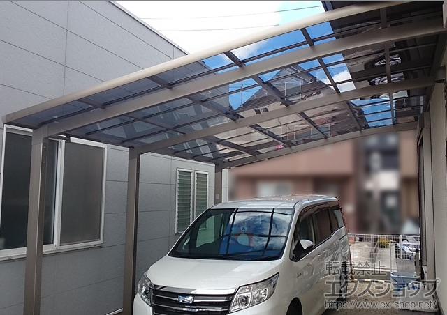 福島県いわき市のLIXIL リクシル（トステム）のカーポート ルーフポートシグマIII 延長 積雪〜20cm対応 施工例