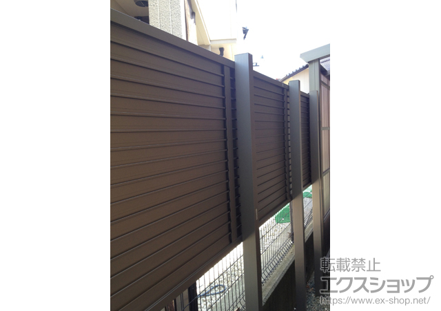 愛知県豊橋市ののフェンス・柵 プレスタフェンス 5型 横目隠し 多段柱施工 施工例