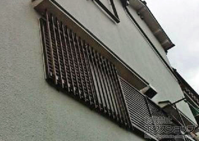 大阪府八尾市のLIXIL リクシル（トステム）の面格子・窓格子 アルミ面格子 A型 施工例