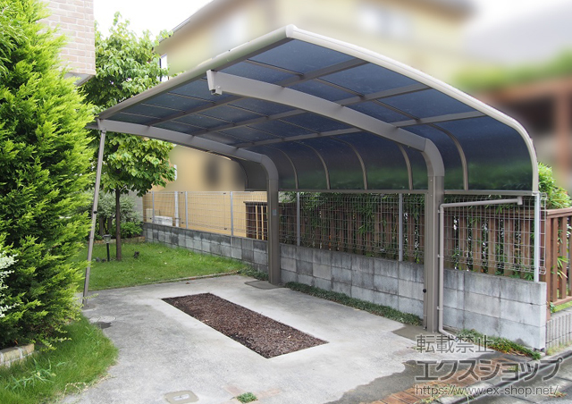 東京都日野市のLIXIL リクシル（トステム）のカーポート テールポートシグマIII 積雪〜20cm対応+着脱式サポート（1本入り） 施工例