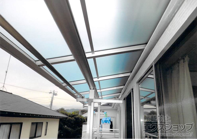 神奈川県相模原市ののバルコニー・ベランダ屋根 ヴェクターテラス F型 屋根タイプ 連棟 積雪〜20cm対応 施工例