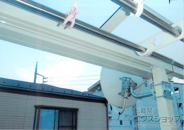 東京都江戸川区のLIXIL リクシル（トステム）のバルコニー・ベランダ屋根 ライザーテラスII F型 屋根タイプ 単体 積雪〜20cm対応 施工例