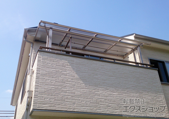 奈良県生駒市ののバルコニー・ベランダ屋根 ヴェクターテラス R型 屋根タイプ 単体 積雪〜20cm対応 施工例