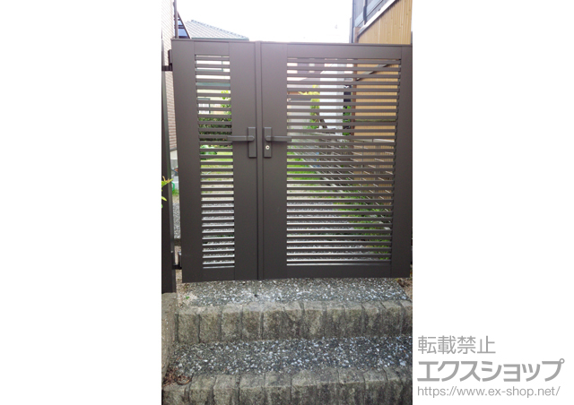 福岡県筑紫野市のの門扉 ライシス門扉 1型 細横桟 両開き親子 柱使用 施工例