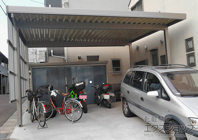 東京都大田区のLIXIL リクシル（トステム）のカーポート テリオスポートIII 900 2台用 角柱4本仕様 積雪〜30cm対応＋サイドパネル(ポリカーボネート) 施工例