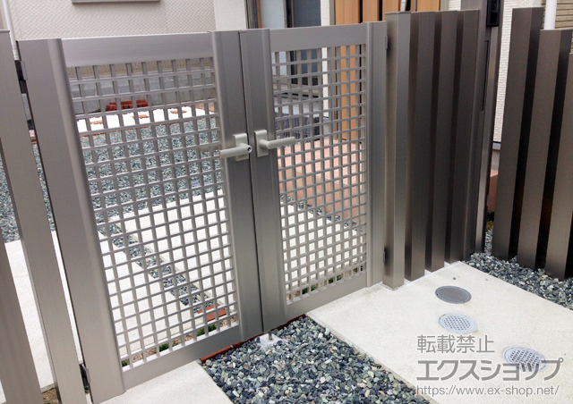 福岡県福岡市のの門扉 エクスライン門扉3型 両開き　門柱使用 施工例