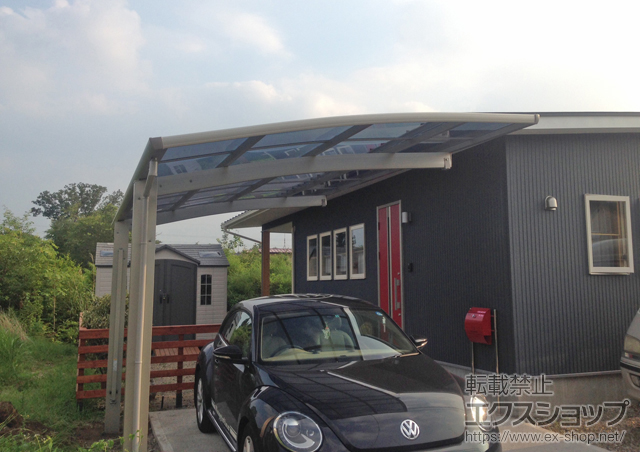 栃木県那須塩原市ののカーポート プレシオスポート 積雪〜20cm対応＋着脱式補助柱　2本入り 施工例