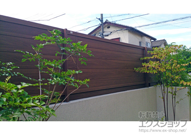 東京都西東京市ののフェンス・柵 ジオーナフェンス YA型 マテリアルカラー フリーポールタイプ＋フェンス下桟すきまカバー 施工例