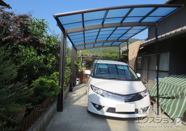 香川県さぬき市ののカーポート レイナポートグラン 延長　積雪〜20cm対応＋着脱式サポート 標準・ハイルーフ兼用 施工例