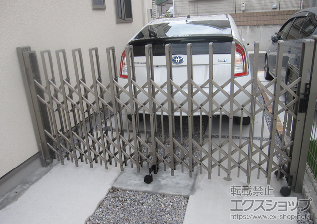 神奈川県横浜市ののカーゲート トリップゲート ペットガード型 ノンレール 片開き 26S 施工例