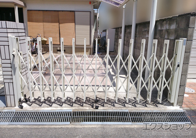 大阪府泉大津市ののカーゲート アルシャインII M型 Aタイプ ノンレール 片開き 310S 施工例