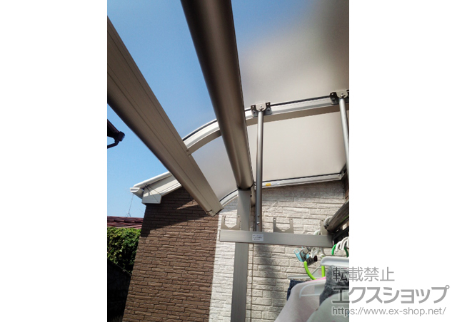 東京都江戸川区ののバルコニー・ベランダ屋根 プレシオステラス R型 屋根タイプ 単体 積雪〜20cm対応 施工例