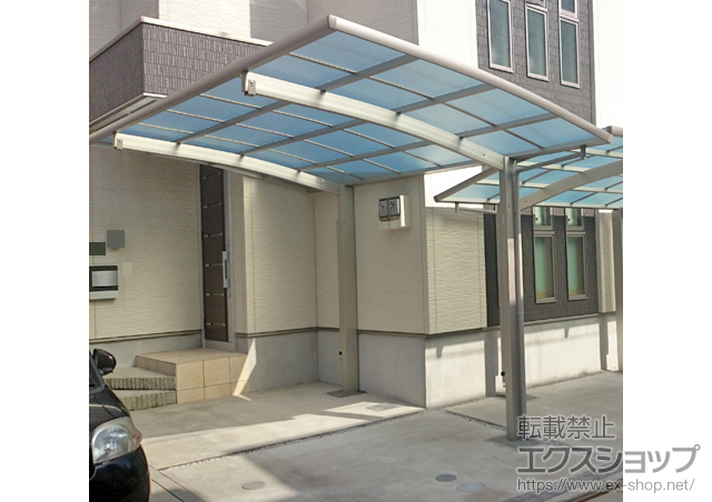 東京都福生市ののカーポート レイナポートグラン　積雪〜20cm対応＋着脱式サポート 標準・ハイルーフ兼用 2本入り×1 施工例