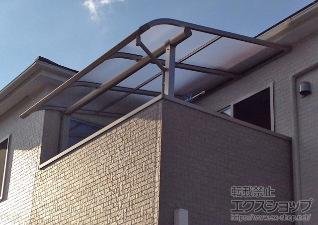 広島県広島市ののバルコニー・ベランダ屋根 ヴェクターテラス R型 屋根タイプ 単体 積雪〜20cm対応 施工例