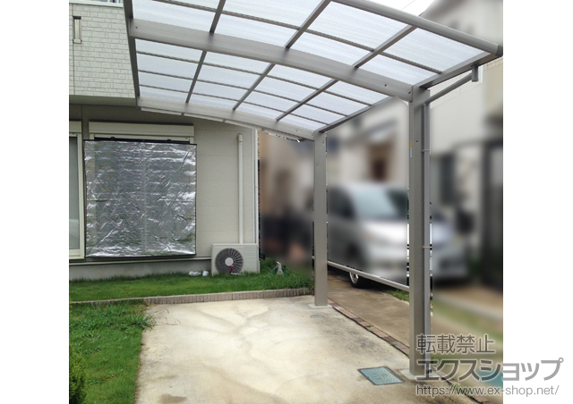 埼玉県草加市ののカーポート プレシオスポート 積雪〜20cm対応+車止めバー(1本入り)　長さ51用 施工例
