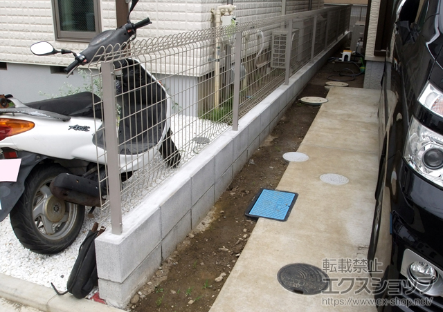 神奈川県茅ヶ崎市ののフェンス・柵 メッシュフェンスG10-R　フリー支柱タイプ 施工例