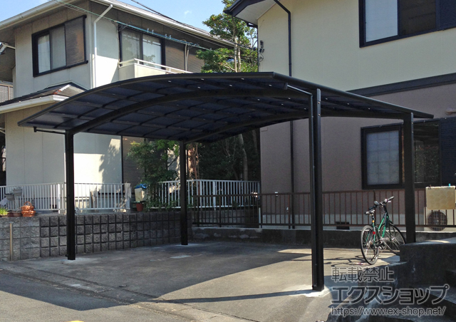 静岡県三島市のLIXIL リクシル（トステム）のカーポート カーブポートシグマIII ワイド 積雪〜20cm対応 施工例