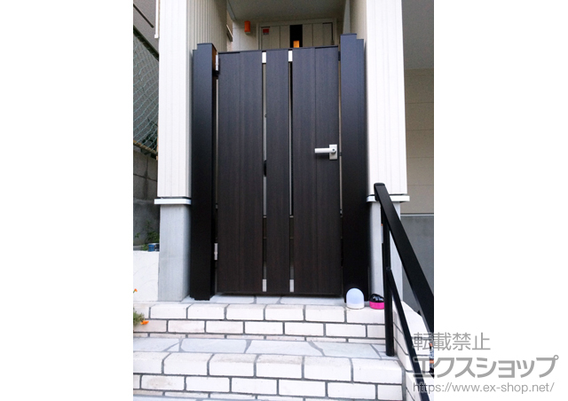 埼玉県さいたま市のの門扉 ルシアス門扉BS01型 たてスリット 片開き 複合カラー 門柱使用 施工例