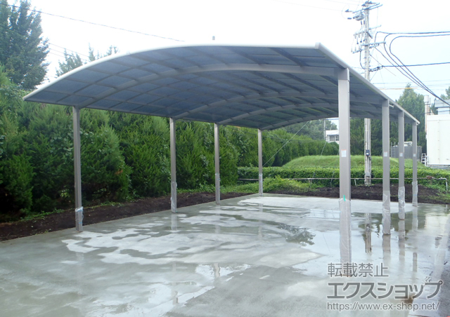 熊本県菊池市のLIXIL リクシル（トステム）のカーポート カーブポートシグマIII ワイド 縦連棟 積雪〜20cm対応 施工例