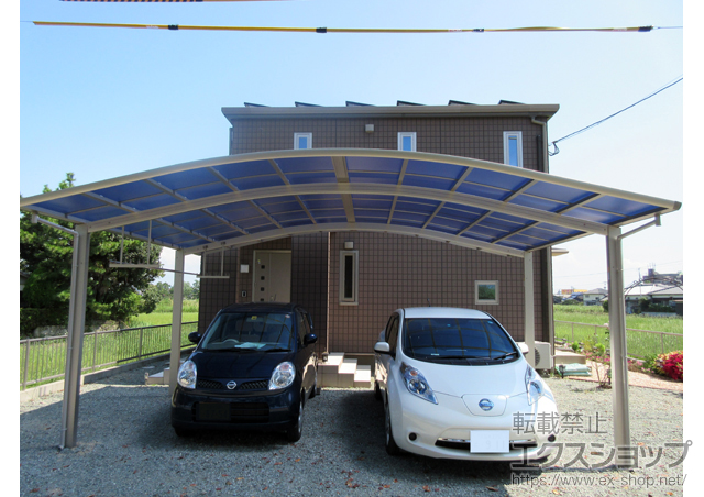 福岡県柳川市ののカーポート レイナツインポートグラン　積雪〜20cm対応+標準 吊り下げ式物干し(2本入り) 施工例