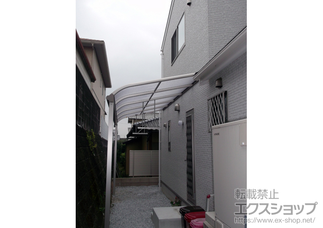 福岡県小郡市ののテラス屋根 ヴェクターテラス R型 テラスタイプ 単体 積雪〜20cm対応+標準 吊り下げ式物干し(2本入り) 施工例