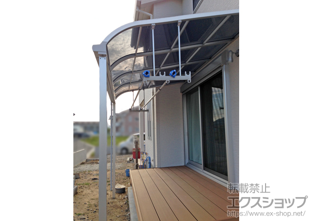 福岡県田川郡福智町のLIXIL リクシル（トステム）のテラス屋根 ライザーテラスII R型 テラスタイプ 単体 積雪〜20cm対応＋吊り下げ物干し 施工例