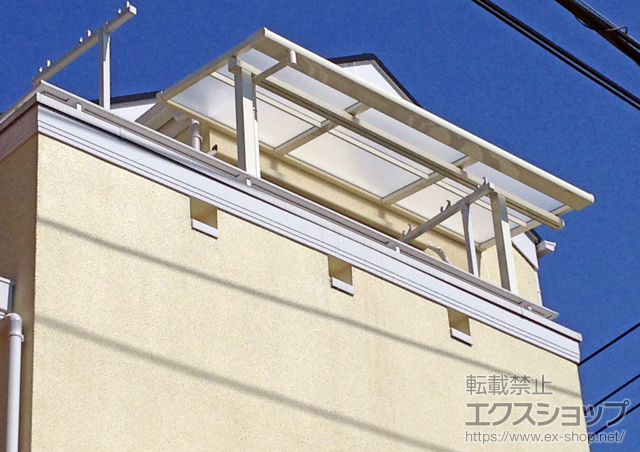 神奈川県横浜市のLIXIL リクシル（トステム）のバルコニー・ベランダ屋根 ライザーテラスII F型 屋根タイプ 単体 積雪〜20cm対応 施工例