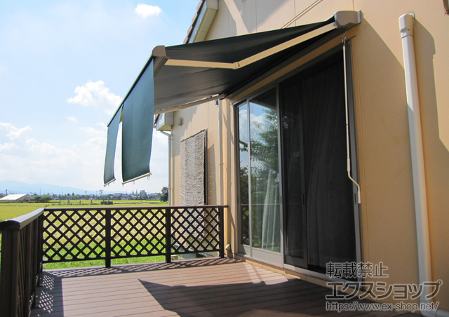 富山県富山市のLIXIL リクシル（トステム）のオーニング・日よけ 彩風CR型 手動式 施工例