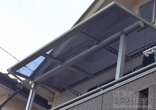 東京都練馬区ののバルコニー・ベランダ屋根 プレシオステラス F型 屋根タイプ 単体 積雪〜20cm対応＋水平式物干し(木造躯体用) 施工例