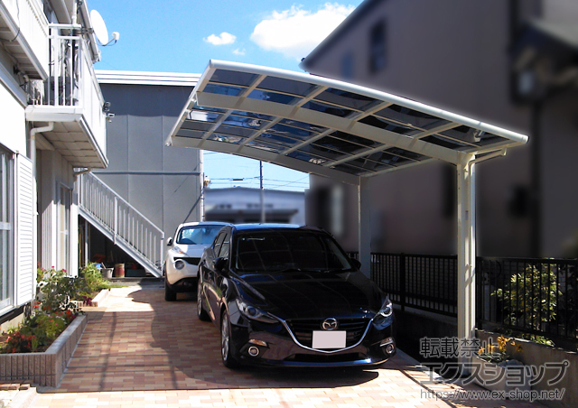 神奈川県藤沢市のLIXIL リクシル（トステム）のカーポート カーブポートシグマIII 積雪〜20cm対応 施工例