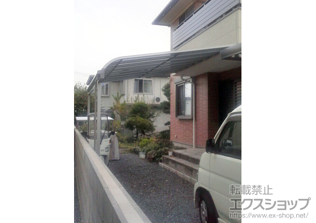 栃木県佐野市のLIXIL リクシル（トステム）のテラス屋根 ライザーテラスII R型 テラスタイプ 単体 積雪〜20cm対応 施工例