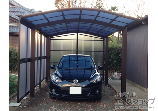 滋賀県愛知郡愛荘町ののカーポート レイナワンポートグラン　積雪〜20cm対応＋サイドパネル 施工例