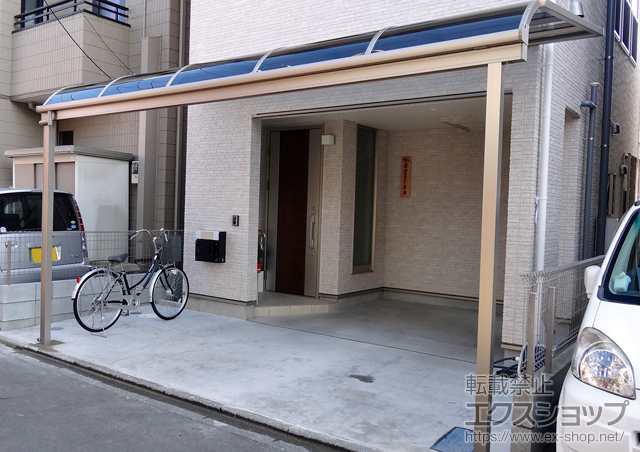 東京都葛飾区のLIXIL リクシル（トステム）のテラス屋根 ライザーテラスII R型 テラスタイプ 単体 積雪〜20cm対応 施工例