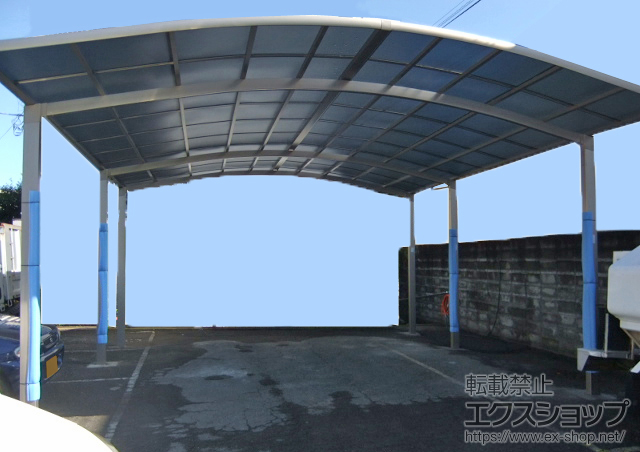 静岡県のLIXIL リクシル（トステム）のカーポート カーブポートシグマIII ワイド 延長 積雪〜20cm対応＋カーブポートシグマIII ワイド用屋根材ホルダー＋縦樋セット 施工例
