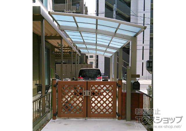 愛知県名古屋市ののカーポート レイナポートグラン 縦連棟　積雪〜20cm対応 施工例