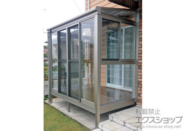 福島県いわき市のLIXIL リクシル（トステム）のテラス囲い・サンルーム ほせるんですII F型 床納まり(ランマ無し) 積雪〜20cm対応 施工例