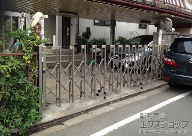 埼玉県所沢市ののカーゲート アルシャインII L型 Aタイプ ノンレール 片開き 480S 施工例