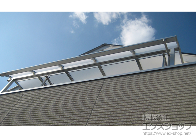 東京都西東京市のLIXIL リクシル（トステム）のバルコニー・ベランダ屋根 ライザーテラスII R型 屋根タイプ 単体 積雪〜20cm対応 施工例