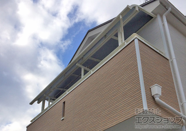 兵庫県姫路市のLIXIL リクシル（トステム）のバルコニー・ベランダ屋根 ライザーテラスII R型 屋根タイプ 単体 積雪〜20cm対応 施工例
