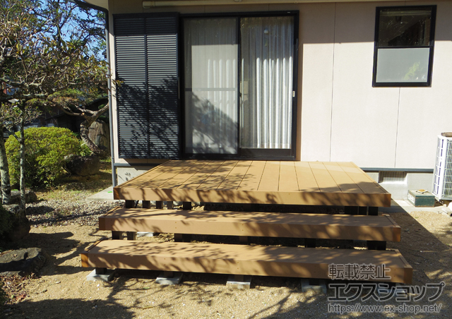 佐賀県鹿島市ののウッドデッキ リウッドデッキ 200＋段床 2段(正面タイプ) 施工例