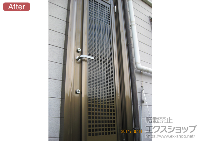 愛知県名古屋市のLIXIL リクシル（トステム）の玄関ドア リシェント勝手口ドア PG仕様(ランマ付き)R E型 施工例