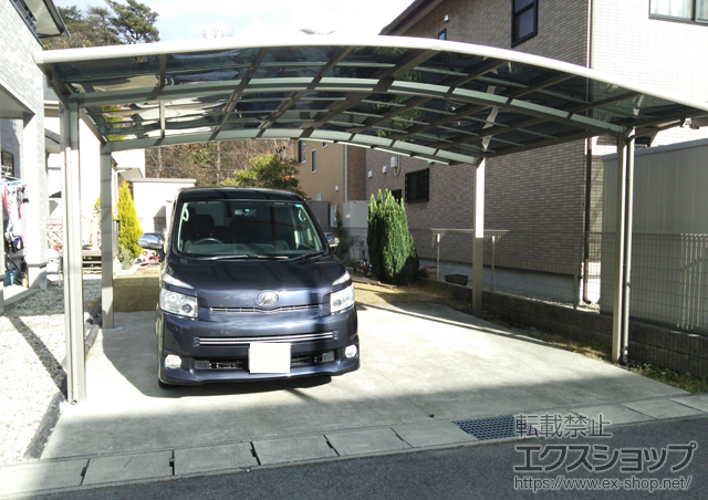 栃木県那須塩原市のLIXIL リクシル（トステム）のカーポート カーブポートシグマIII ワイド 積雪〜20cm対応 施工例