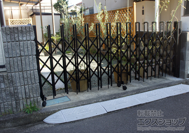 愛媛県松山市ののカーゲート トリップゲート RC型 ノンレール 片開き 32S 施工例