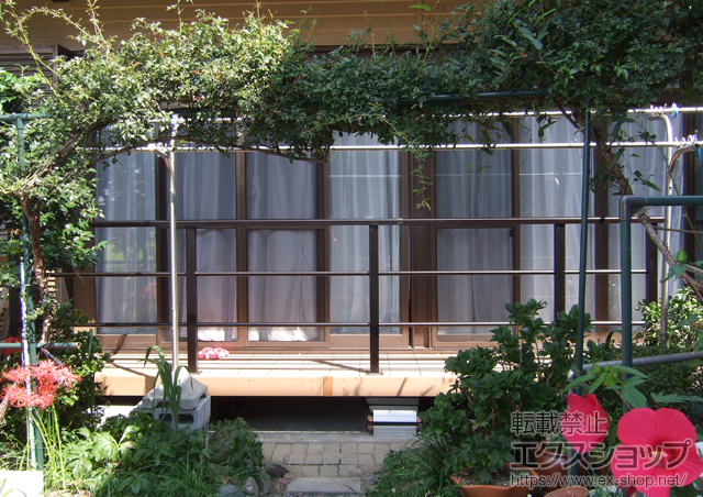 静岡県藤枝市ののウッドデッキ リウッドデッキ 200＋シンプルモダンデッキフェンス 2型 施工例