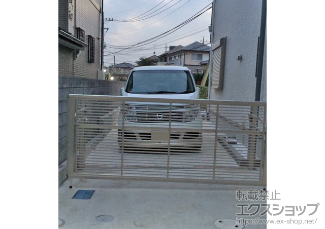 千葉県四街道市ののカーゲート ルシアスアップゲート 1型 横格子 電動　30-12Ｈ 施工例